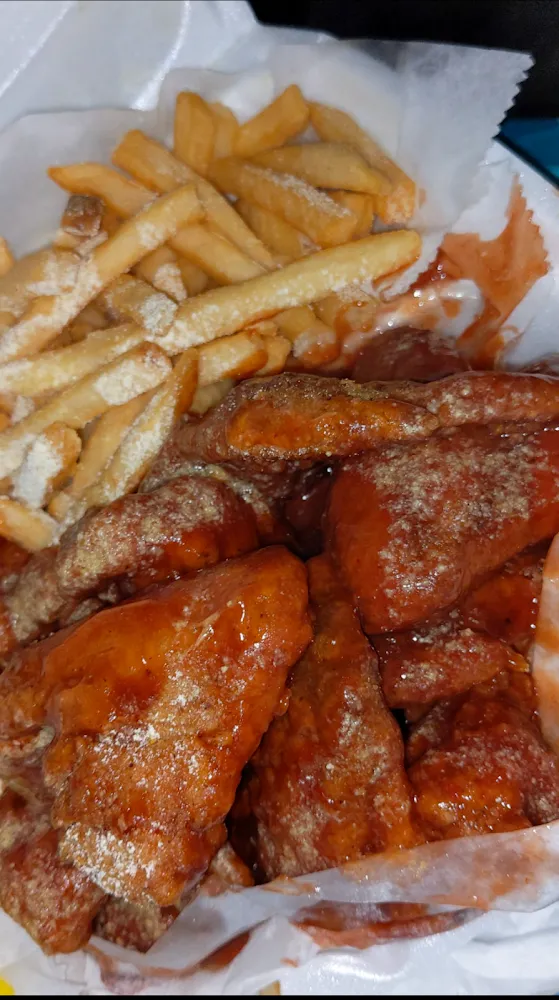 Wing Dinner with Fries